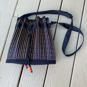 Saraye Baskets of Cambodia - Woven cinch bag